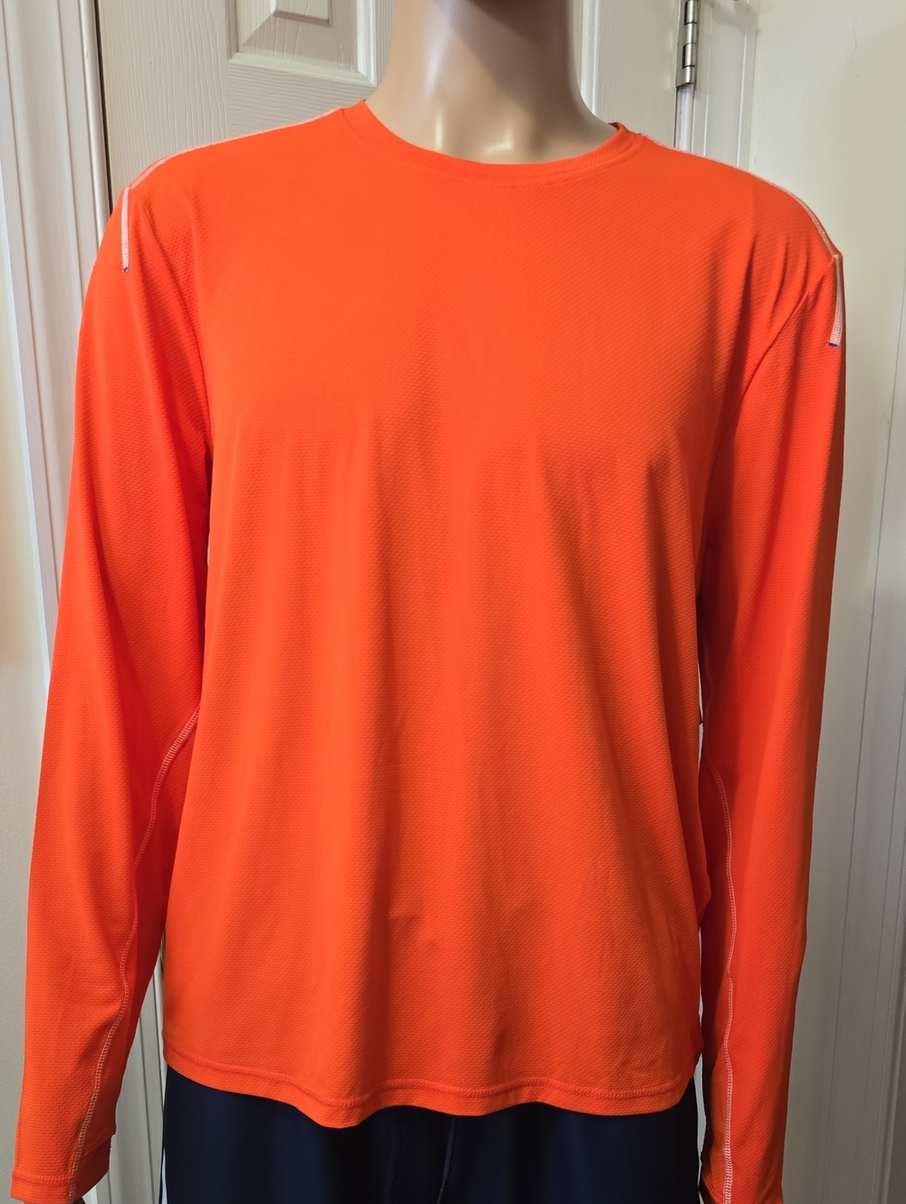 XERSION BRAND MEN'S ORANGE LONG SLEEVES PULLOVER ATHLETIC TOP SIZE LARGE